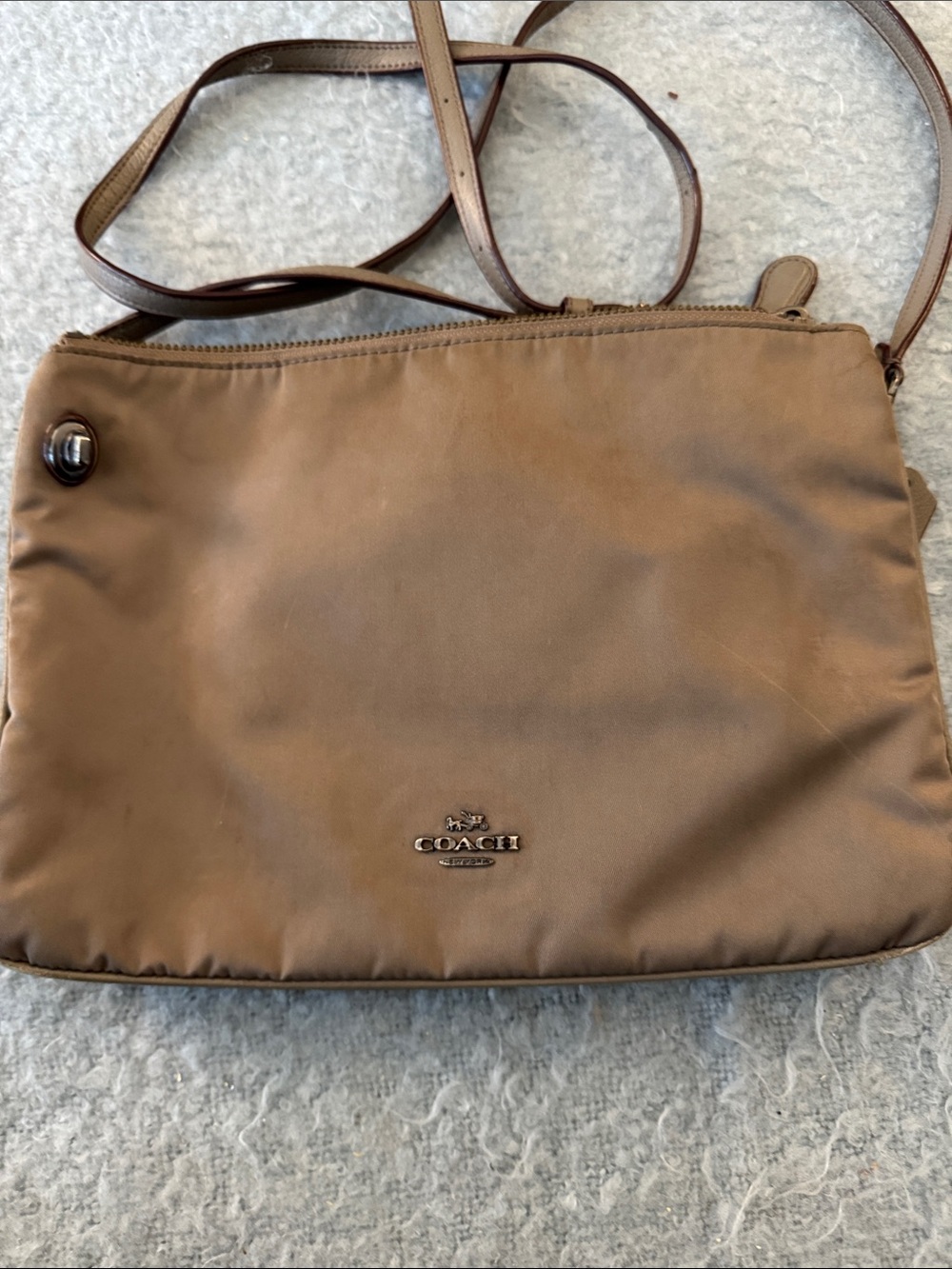 EUC Coach Nylon Messenger Crossbody Bag (Style F57899)
